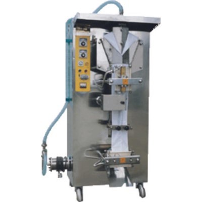 तरल भरने की मशीन